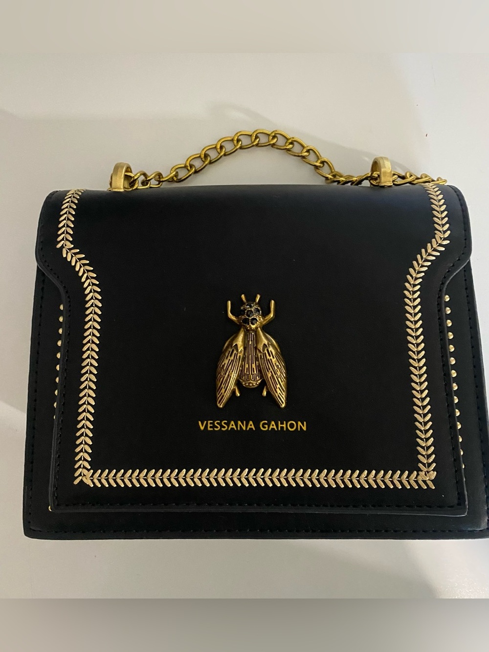 NEW Vessana Gahon Crossbody Purse
